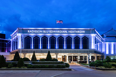 Radisson Blu Edwardian Heathrow Hotel: Vista externa