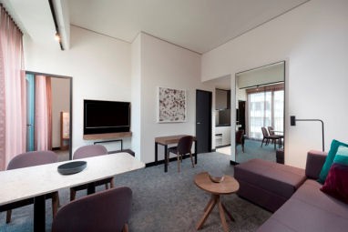 Adina Apartment Hotel Nuremberg: Outros