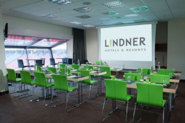 Lindner Hotel Leverkusen BayArena - part of JdV by Hyatt: конференц-зал