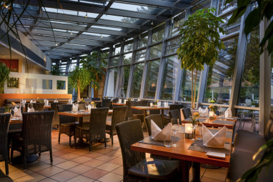 Mövenpick Hotel München-Airport: Restaurant