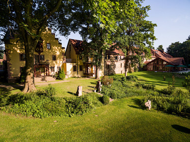 Schlosshotel Weyberhöfe: Außenansicht