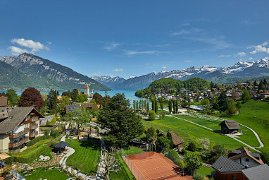 Hotel Eden Spiez: Außenansicht