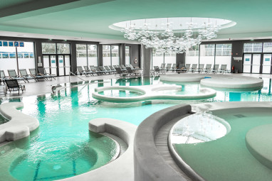 Habakuk Wellness & Event Hotel: Pool