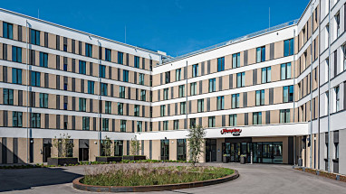 Hampton by Hilton Freiburg: Außenansicht