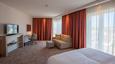 Hampton by Hilton Freiburg: Zimmer