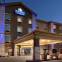 Days Inn & Suites by Wyndham San Antonio near Frost Bank Ctr